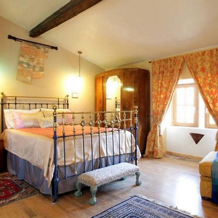 Maison De Textile Apartment Montolieu Kültér fotó